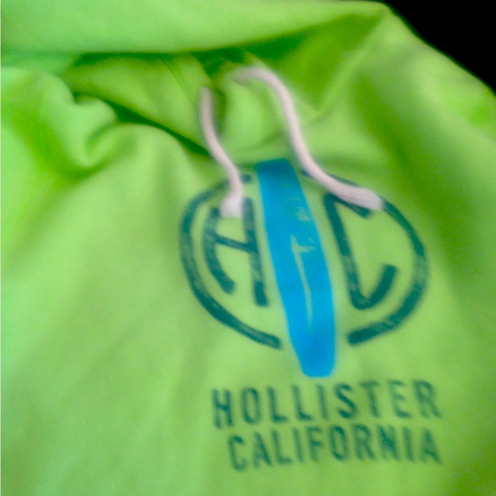 I selling a hoodie